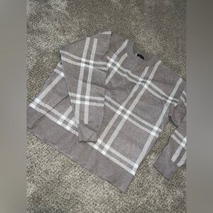 Tahari Plaid Tan and White Crewneck Sweater